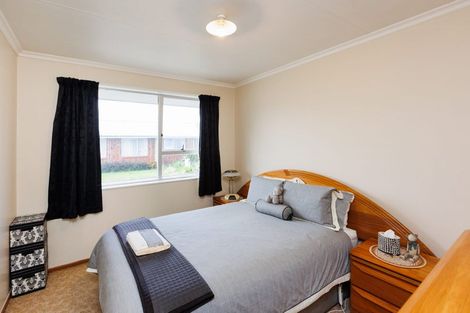 Photo of property in 10 Kiwi Court, Roslyn, Palmerston North, 4414
