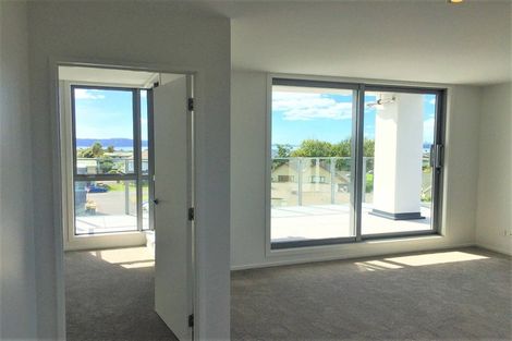 Photo of property in Bella Vista, 3g/84 Gunner Drive, Te Atatu Peninsula, Auckland, 0610
