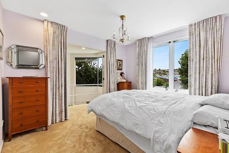 Photo of property in 2/7 Otakau Road, Milford, Auckland, 0620