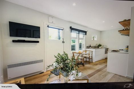 Photo of property in 49 Rolleston Street, Mount Cook, Wellington, 6021