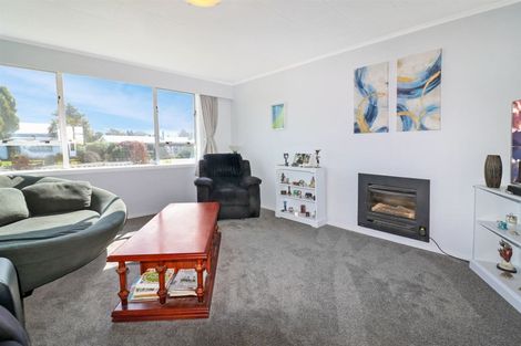 Photo of property in 42 Thyra Street, Dannevirke, 4930