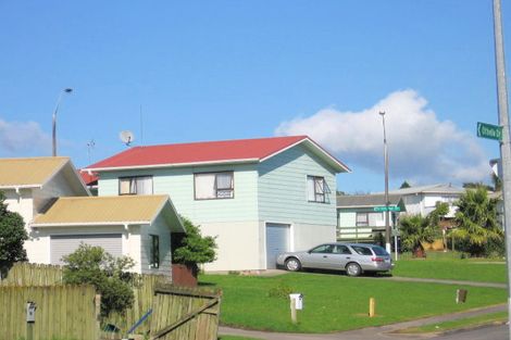 Photo of property in 66 Othello Drive, Clover Park, Auckland, 2023