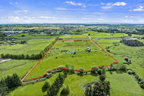 Photo of property in 201 Sutton Road, Drury, 2113