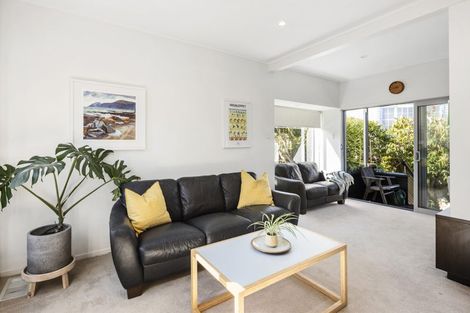 Photo of property in 2/23 Box Hill, Khandallah, Wellington, 6035