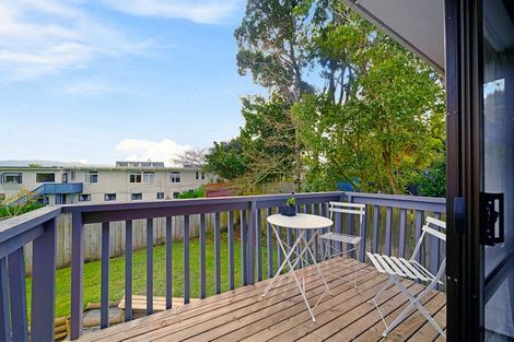Photo of property in 2/12 Grimshaw Place, Henderson, Auckland, 0612