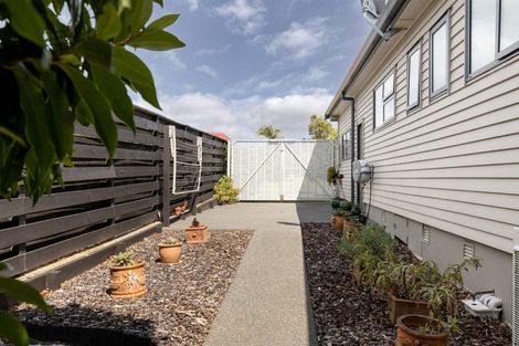 Photo of property in 46 Links View Drive, Omokoroa, 3114