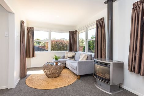 Photo of property in 23 Fairmile Place, Russley, Christchurch, 8042