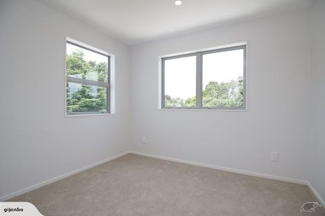 Photo of property in 55a Neal Avenue, Glenfield, Auckland, 0629