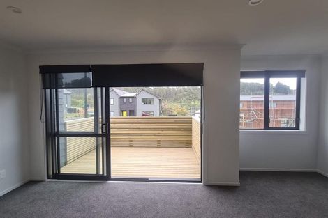 Photo of property in 5 Holystone Road, Whitby, Porirua, 5024
