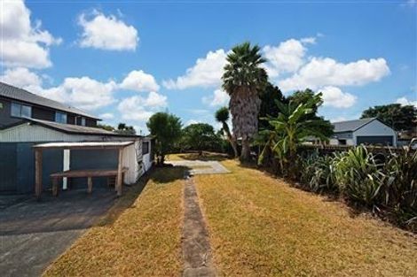 Photo of property in 41 Wairau Avenue, Avondale, Auckland, 1026