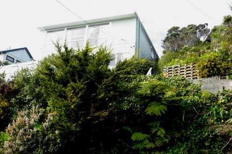 Photo of property in 5 Versailles Street, Karori, Wellington, 6012