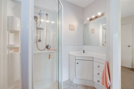 Photo of property in 15a Puriri Avenue, Orewa, 0931