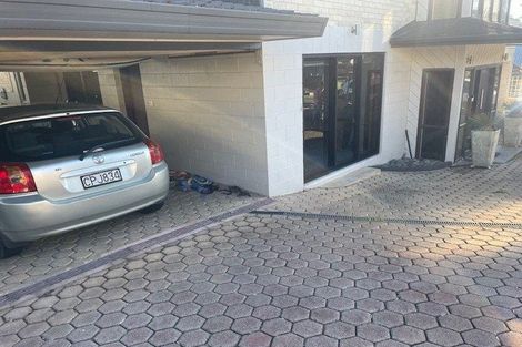 Photo of property in 8 Francis Curtis Avenue, Blockhouse Bay, Auckland, 0600