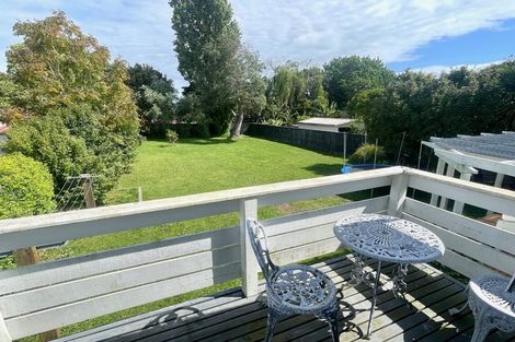 Photo of property in 17 Blanes Road, Weymouth, Auckland, 2103