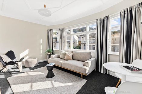 Photo of property in 20f Portland Crescent, Thorndon, Wellington, 6011