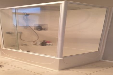 Photo of property in 39 Moire Road, Massey, Auckland, 0614