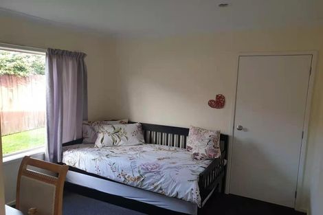 Photo of property in 3 Lantern Court, Henderson, Auckland, 0612