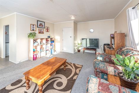 Photo of property in 140 Puriri Street, Castlecliff, Whanganui, 4501