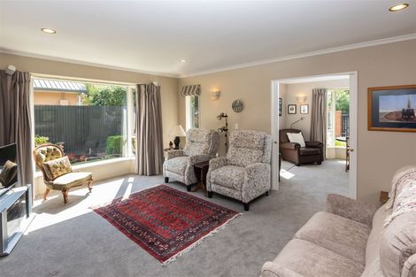 Photo of property in 1/53 Memorial Avenue, Ilam, Christchurch, 8053