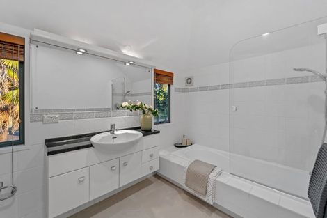 Photo of property in 32a John Rymer Place, Kohimarama, Auckland, 1071