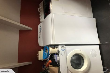 Photo of property in 42 Fortification Road, Karaka Bays, Wellington, 6022