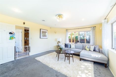 Photo of property in 143 Sturges Road, Henderson, Auckland, 0612