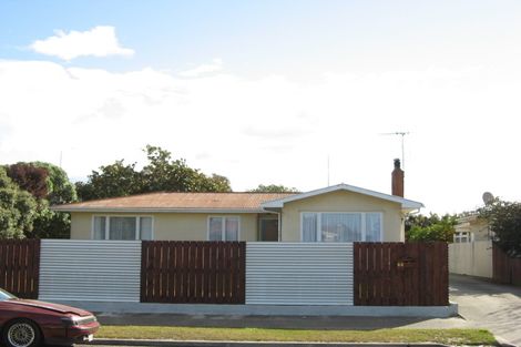 Photo of property in 68 Clarence Cox Crescent, Pirimai, Napier, 4112