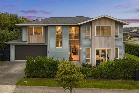 Photo of property in 2 Boocock Crescent, Orewa, 0931