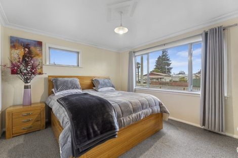 Photo of property in 1 Huia Street, Pahiatua, 4910