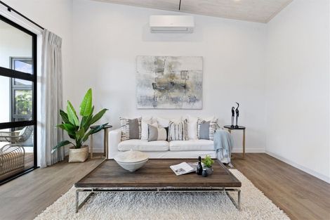 Photo of property in 22 Hanlow Place, Pyes Pa, Tauranga, 3112