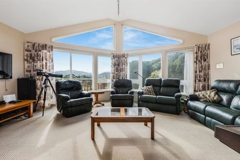 Photo of property in 9 Botany Lane, Whitby, Porirua, 5024