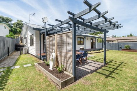 Photo of property in 4 Meander Drive, Welcome Bay, Tauranga, 3112
