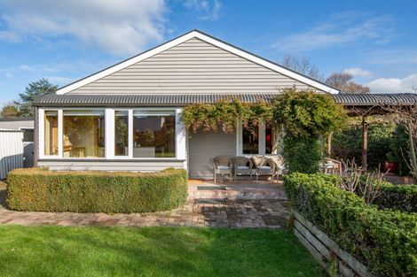 Photo of property in 130 Memorial Avenue, Burnside, Christchurch, 8053