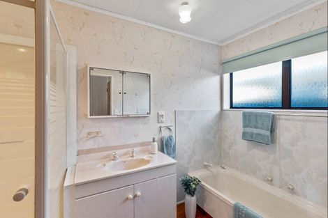 Photo of property in 112a Winchester Street, Levin, 5510