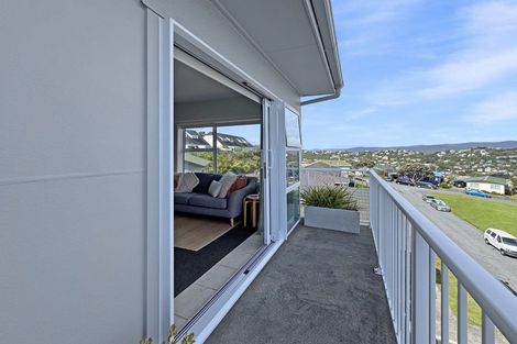 Photo of property in 6/32 Akaroa Drive, Maupuia, Wellington, 6022