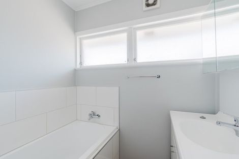 Photo of property in 1121 Heaphy Terrace, Fairfield, Hamilton, 3214