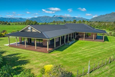 Photo of property in 315 Lake Brunner Road, Moana, Kumara, 7875