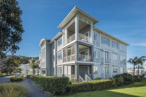 Photo of property in 74 Panorama Heights, Orewa, 0931