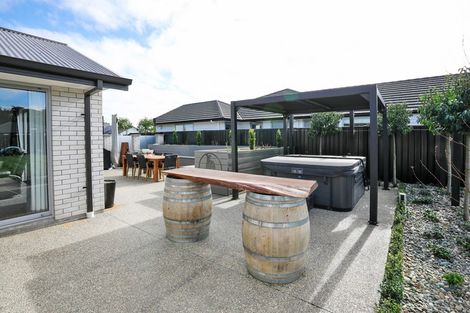 Photo of property in 28 Northside Drive, Waikiwi, Invercargill, 9810