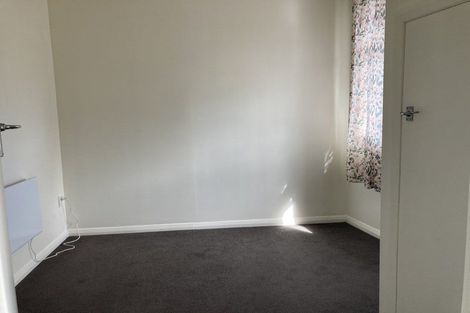 Photo of property in 98a Northland Road, Northland, Wellington, 6012