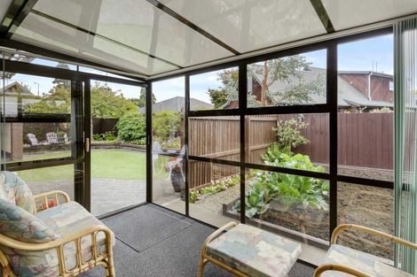 Photo of property in 2/5 Wynand Place, Sockburn, Christchurch, 8042