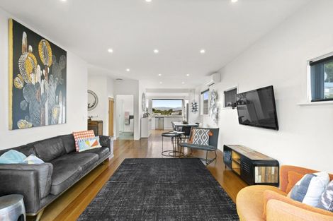 Photo of property in 1/15a Box Hill, Khandallah, Wellington, 6035