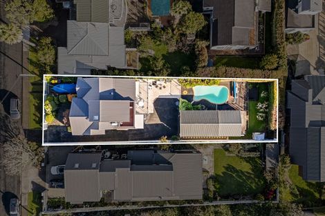 Photo of property in 147 Churchill Road, Rothesay Bay, Auckland, 0630