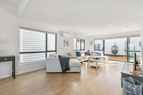 Photo of property in 50 Ascension Crescent, Orewa, 0931