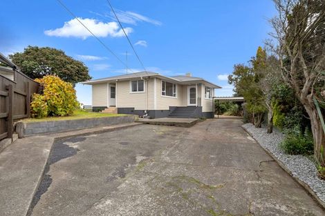 Photo of property in 5 Glenn Street, Castlecliff, Whanganui, 4501