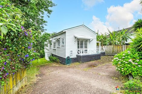 Photo of property in 7 Donegal Street, Avondale, Auckland, 0600