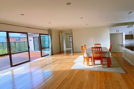 Photo of property in 8 Berkley Avenue, Hillcrest, Hamilton, 3216