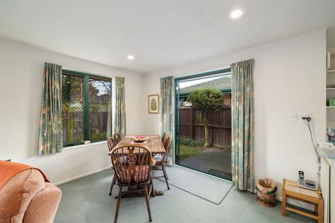Photo of property in 6 Tulip Lane, Spreydon, Christchurch, 8024