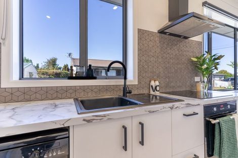 Photo of property in 41 Park Street, Winton, 9720