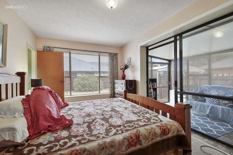 Photo of property in 1b Sylvia Street, Parklands, Christchurch, 8083